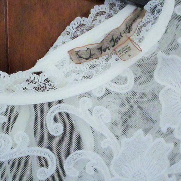 For Love & Lemons Ellery White Lace Hi Low Top Blouse Small EUC - Picture 4 of 9